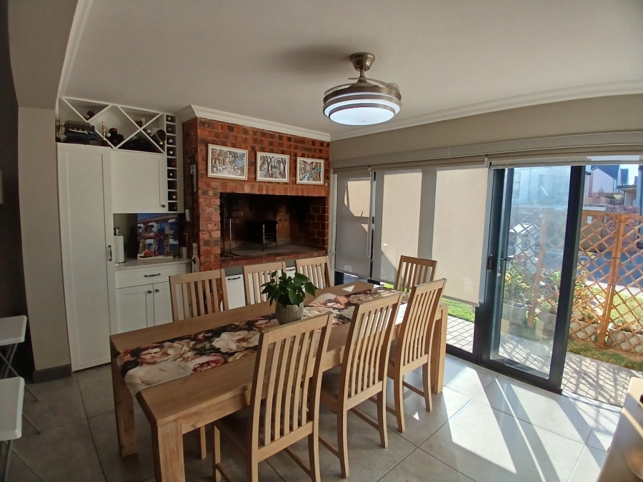 2 Bedroom Property for Sale in Hartenbos Central Western Cape